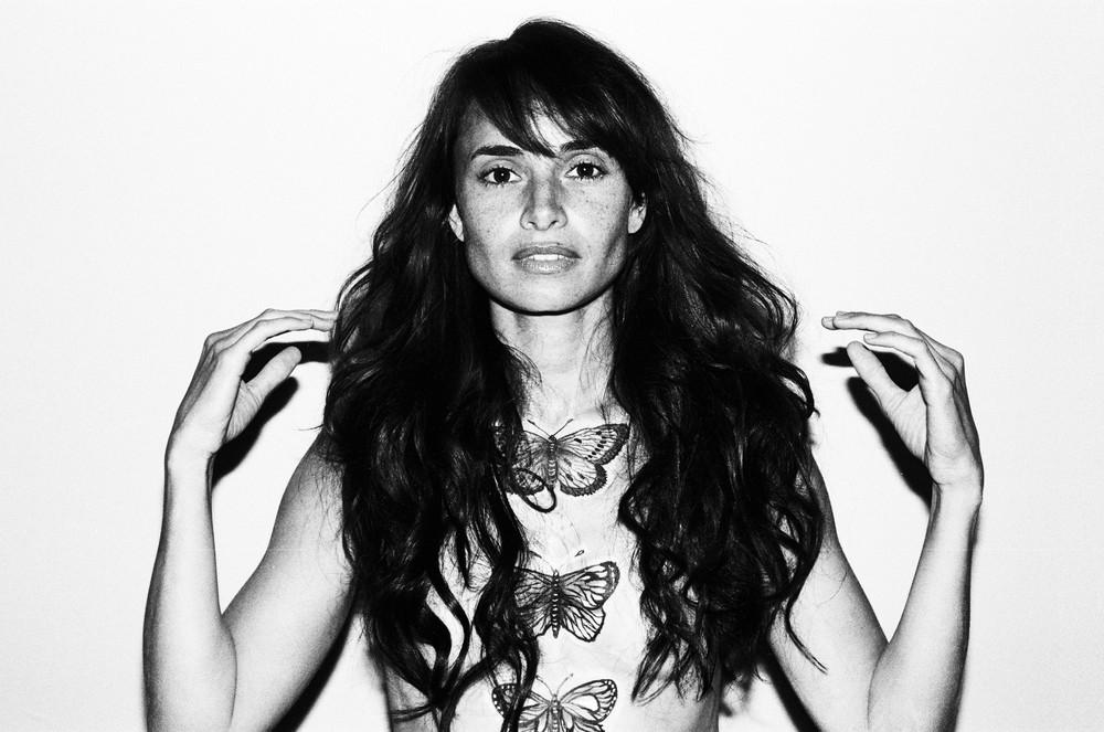 Mia Maestro