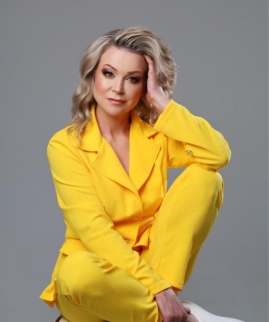 Lianie May