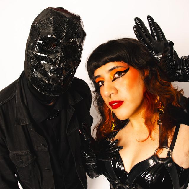 Dark Chisme