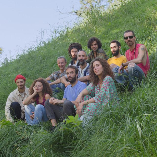 Al Doum & The Faryds