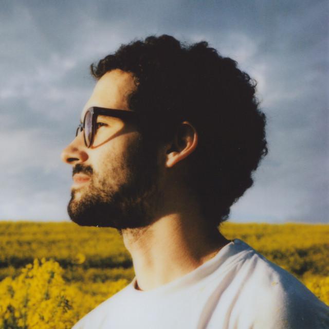Carlos Abril