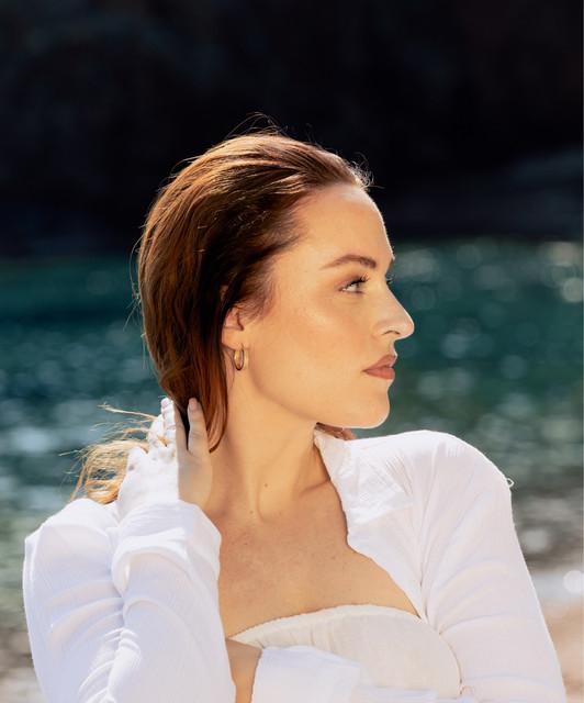 Alexandra Miller