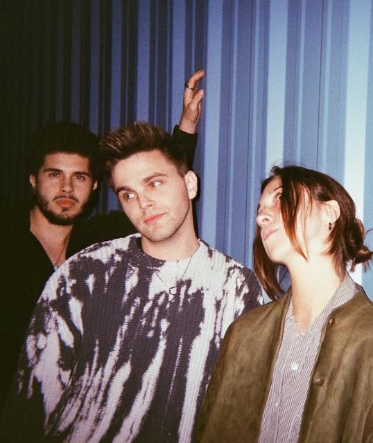 M I R Ó U X