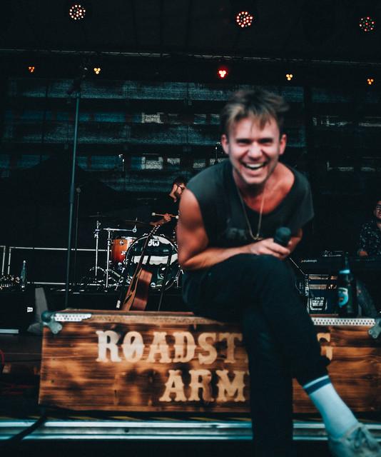 Roadstring Army