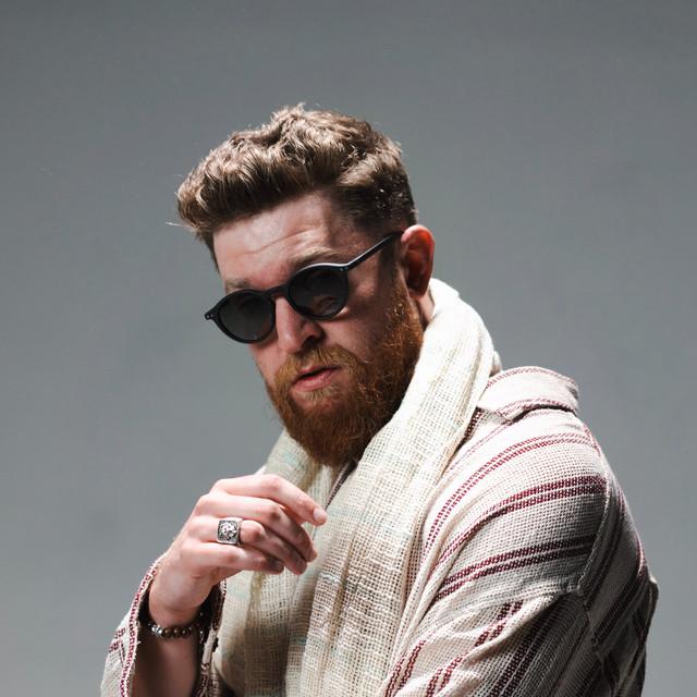 Nic Hanson
