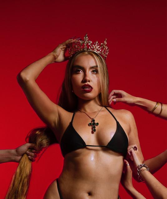 Ani Queen