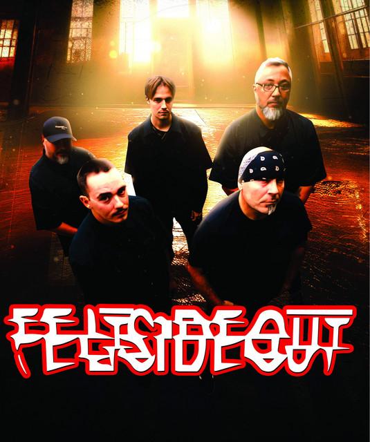 Feltsideout
