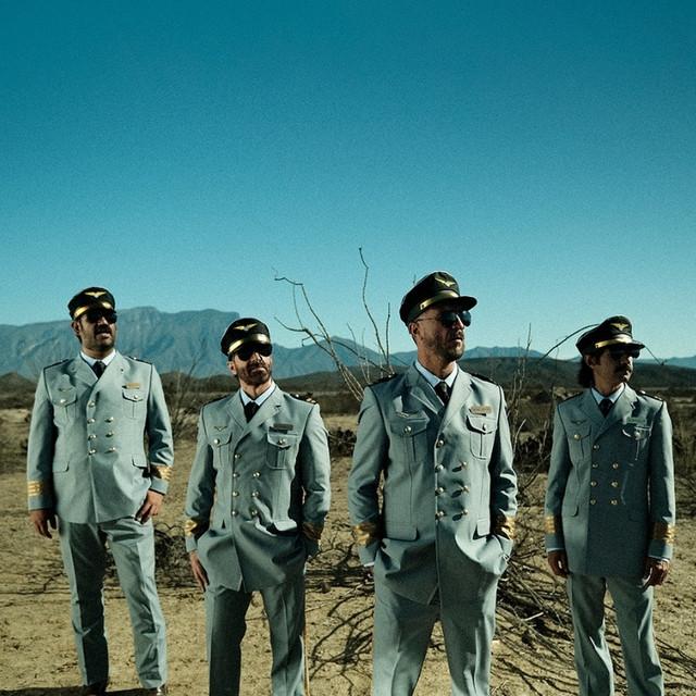 Los Claxons