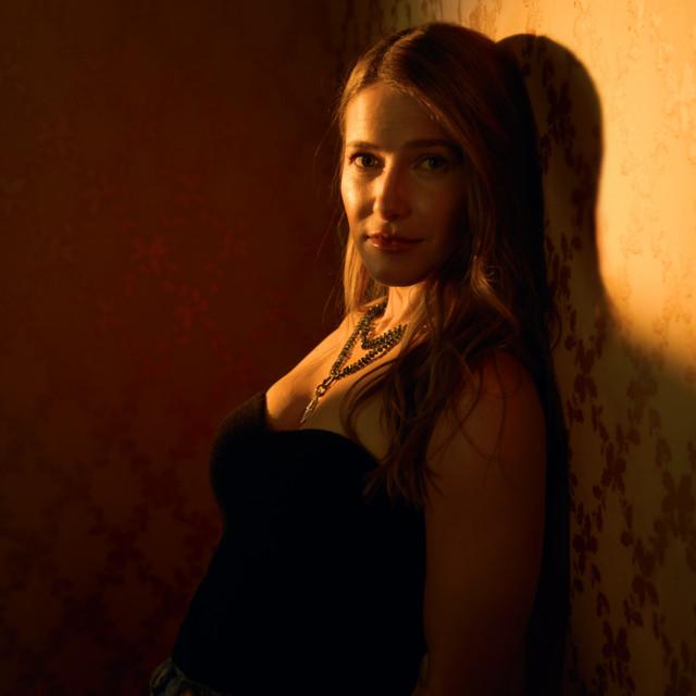 Caroline Jones