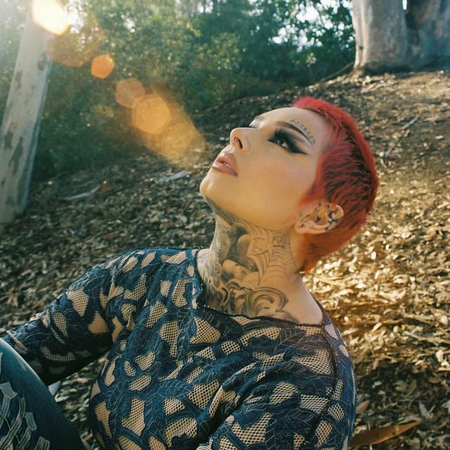 Zhavia