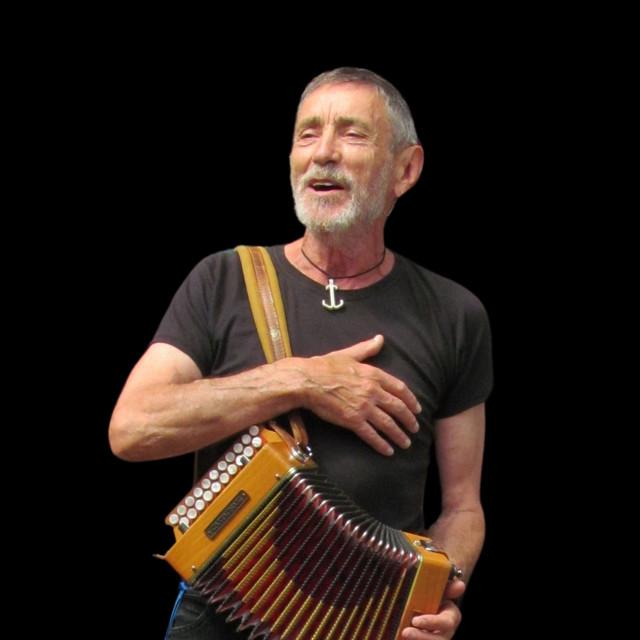 Tom Lewis