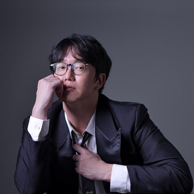 Sung Si Kyung