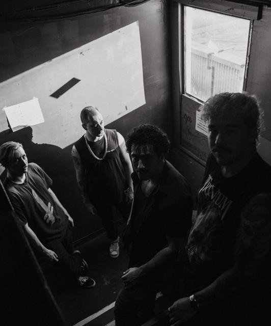 Distinguisher