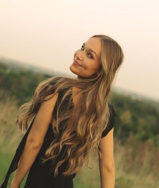 Sarah Schmidt
