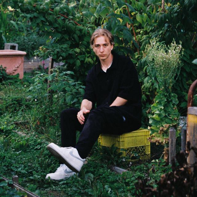 Elijah Blond