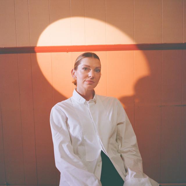 Rosie Lowe