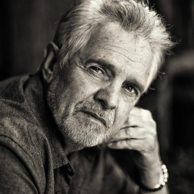 Iain Matthews