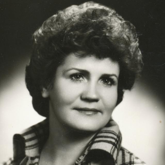 Nora Bumbiere