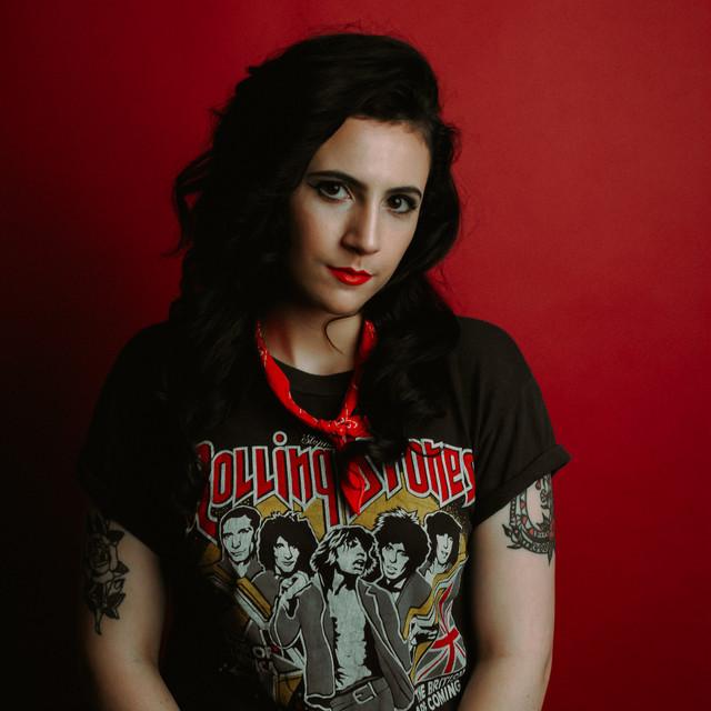 Stephie James