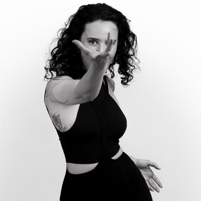 Joyce Muniz