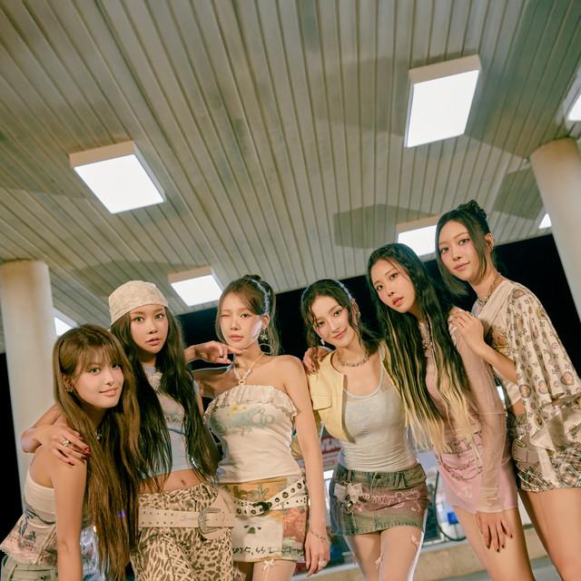 MOMOLAND