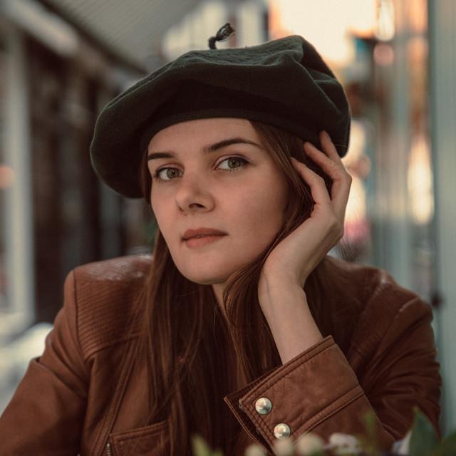 Ella Janes