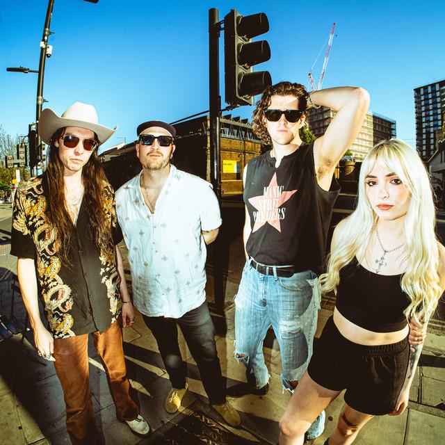 James and the Cold Gun