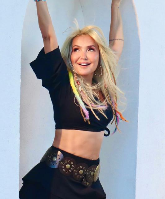 Yonca Evcimik