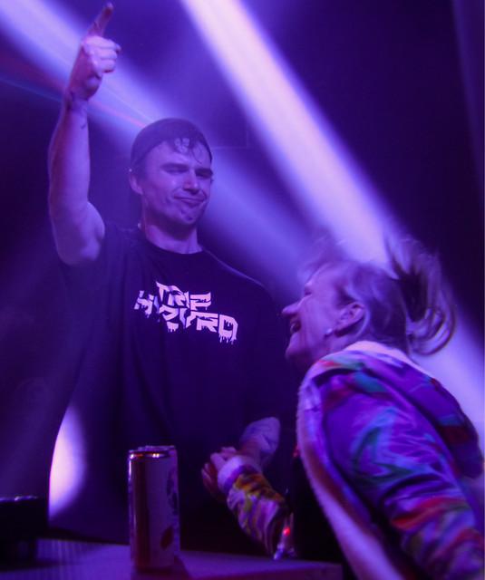 TR!P HVZVRD