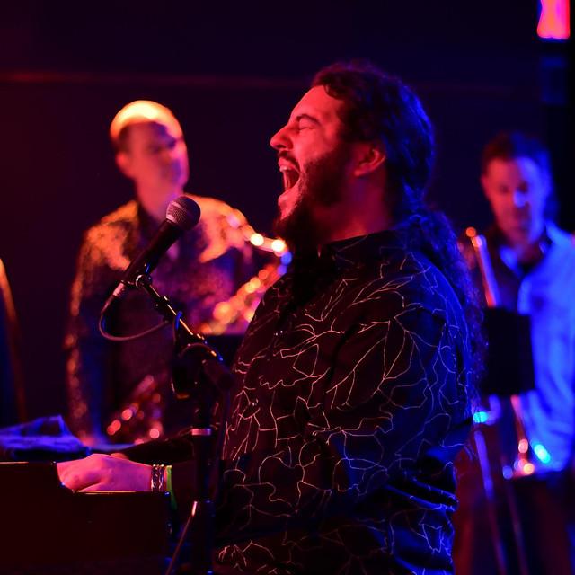 Jeremy Beck & The Heavy Duty Horns