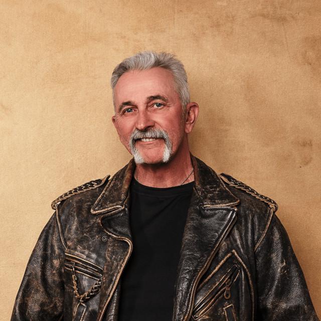 Aaron Tippin