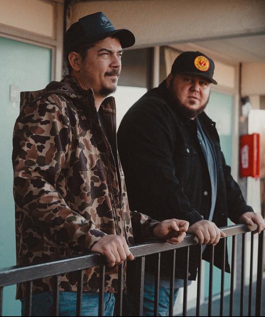 The Lacs, Giovannie and the Hired Guns