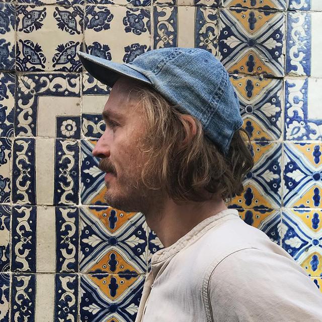 Davey and the Chains