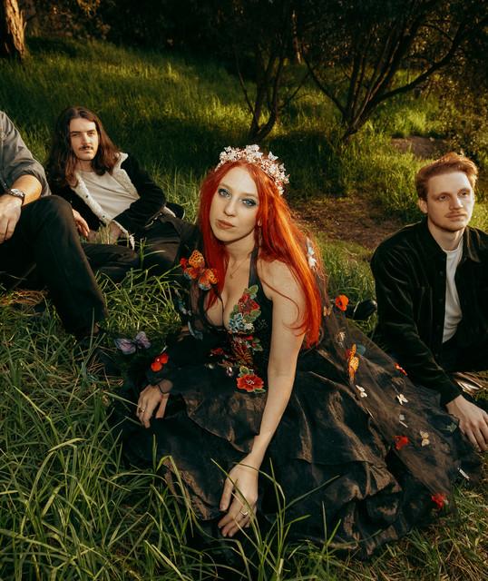 Joan & the Giants