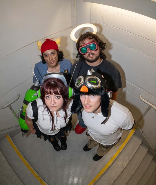 Couch Dog, Boy Named Sue