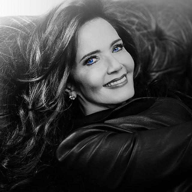 Lynda Carter