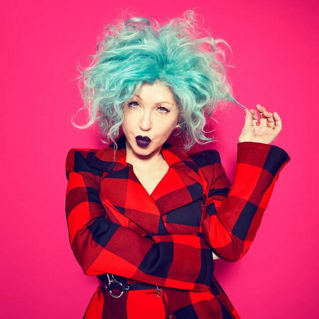 Cyndi Lauper, Jake Wesley Rogers, Tracy Young