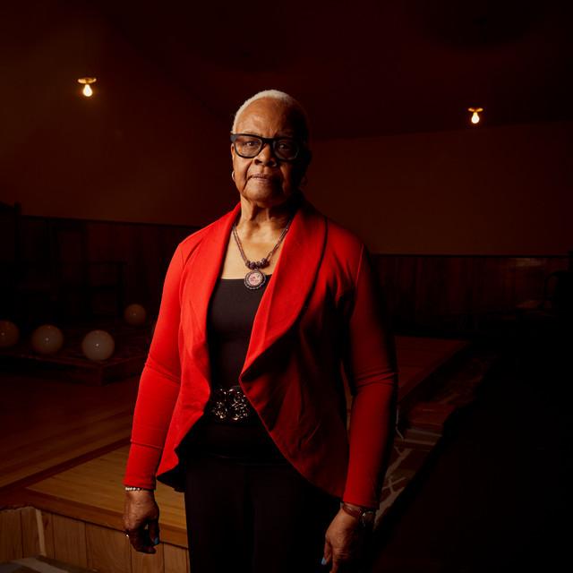 Elizabeth King
