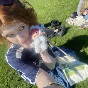 amy :)'s profile picture
