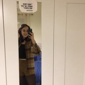 hila's profile picture