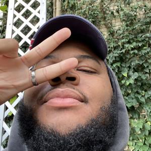 Tola Adesomoju's profile picture