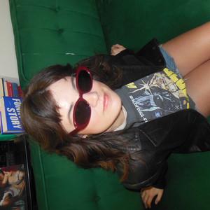 caroline harlin's profile picture