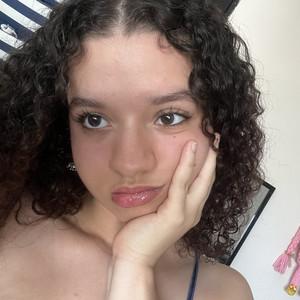diana<33's profile picture