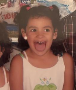 Ximena :)'s profile picture