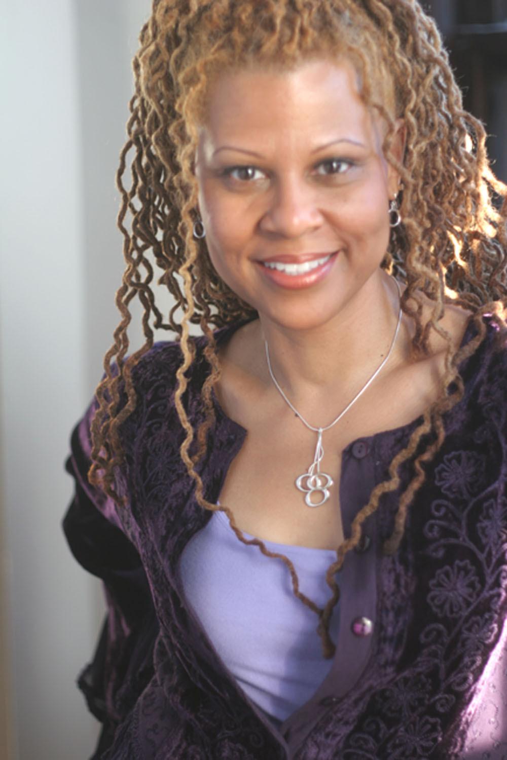 Veronica Nunn